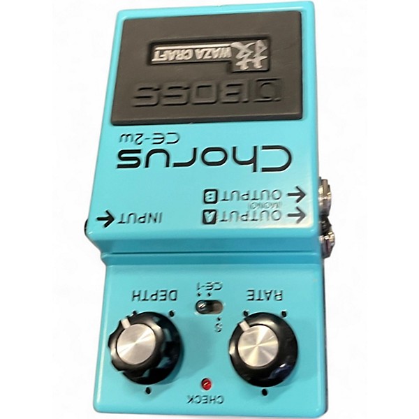 Used BOSS CE-2W Effect Pedal