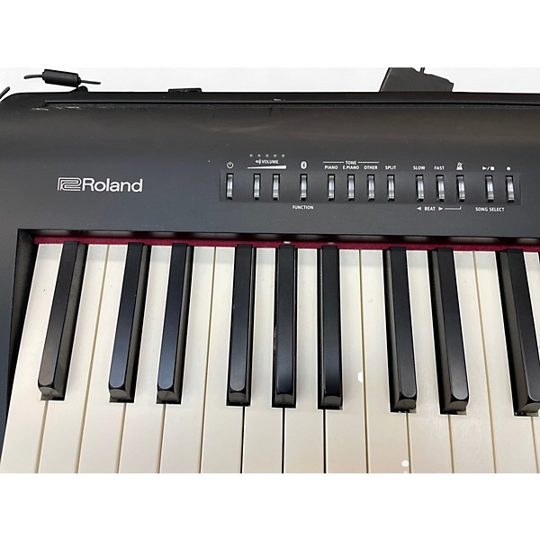 Used Roland FP30 Digital Piano