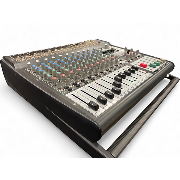 Used Behringer EUROPOWER PMP3000 Powered Mixer