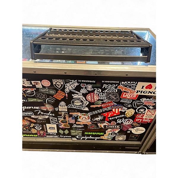 Used Livewire PB500 Pedal Board
