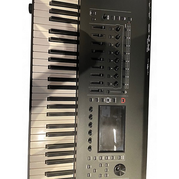 Used Roland Fantom 8 Keyboard Workstation