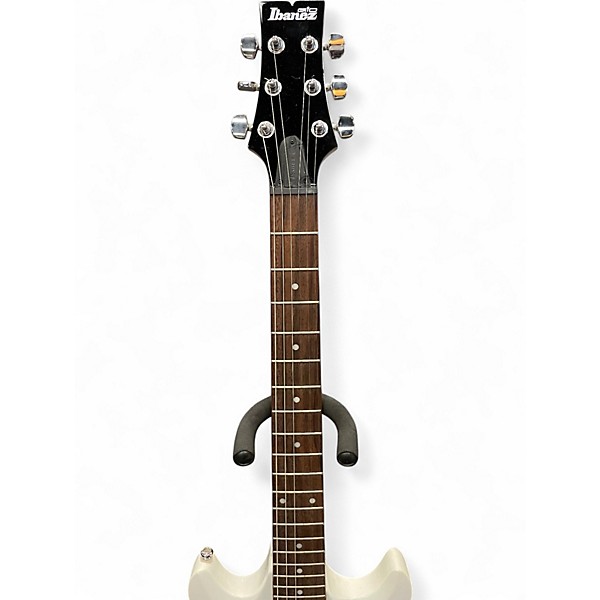 Used Ibanez Gio GAX70 White Solid Body Electric Guitar
