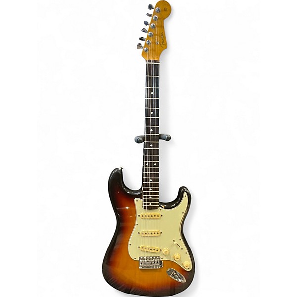 Vintage 1991 Fender MIJ ST62 Stratocaster 3 Color Sunburst Solid Body Electric Guitar