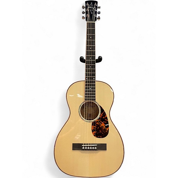 Used Larrivee P09 Parlor Natural Acoustic Guitar