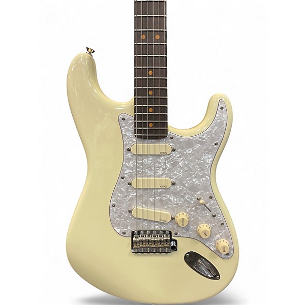 Used Fender American Professional II GT11 Stratocaster Olympic White Solid Body Electric Guitar
