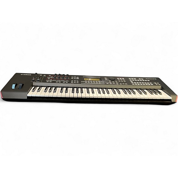 Used Yamaha MOXF6 61 Key Keyboard Workstation