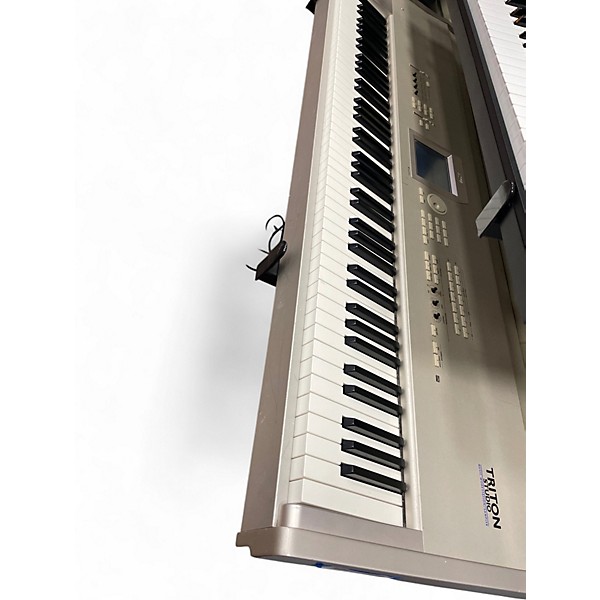 Used KORG Triton Studio 88 Key Keyboard Workstation