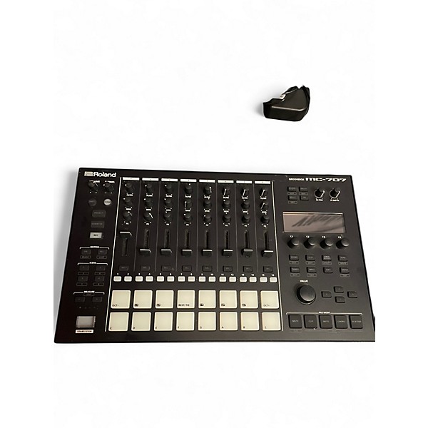 Used Roland MC-707 Groovebox Production Controller