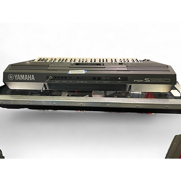 Used Yamaha PSRS950 61 Key Arranger Keyboard