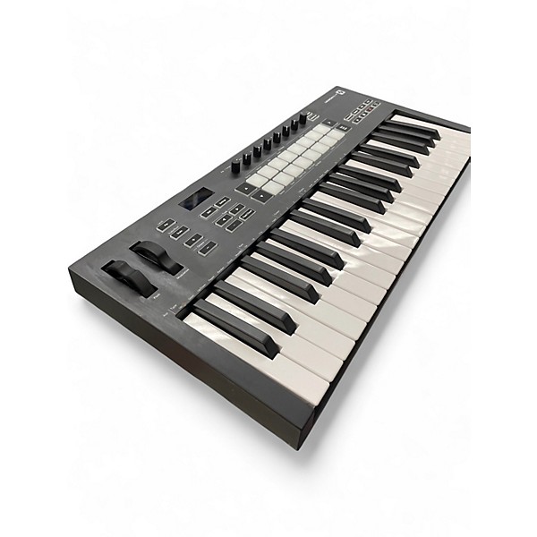 Used Novation LAUNCH KEY 37 MIDI Controller