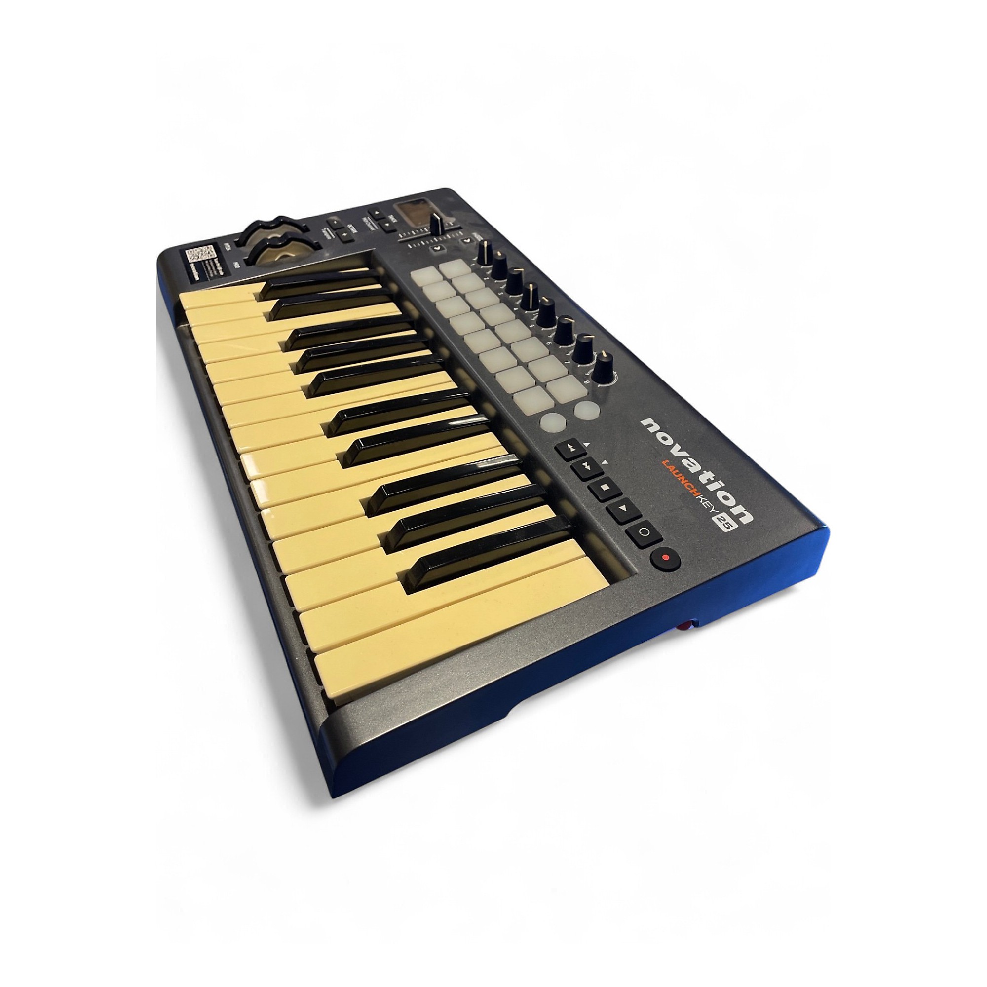Used Novation Launchkey 25 Key MIDI Controller | Guitar Center