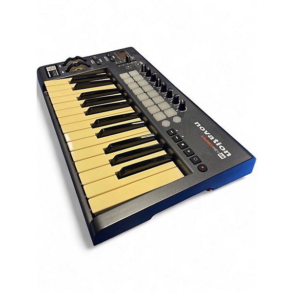 Used Novation Launchkey 25 Key MIDI Controller | Guitar Center