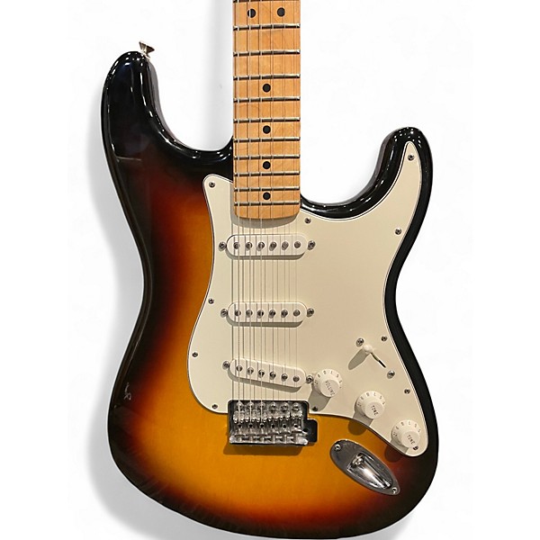 Used 2009 Fender Standard Stratocaster Brown Sunburst Solid Body Electric Guitar
