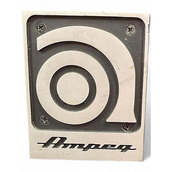 Used Ampeg CLASSIC 8X10 Bass Cabinet