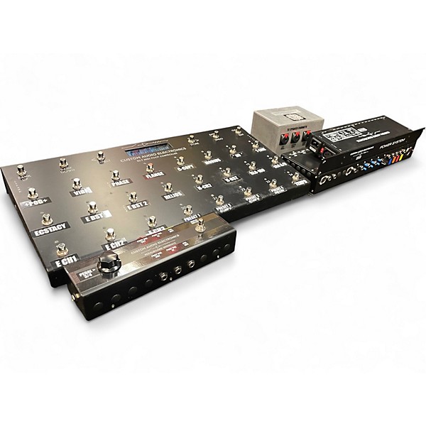 Used Custom Audio Electronics Full wet/dry rig Pedal Board