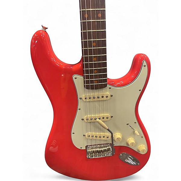 Used Fender 1961 AMERICAN VINTAGE 2 STRATOCASTER FIESTA RED Solid Body Electric Guitar
