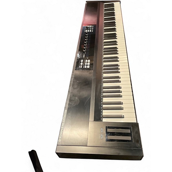 Used Native Instruments Komplete Kontrol S88 MIDI Controller