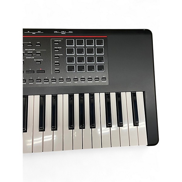 Used Roland Fantom 07 Keyboard Workstation
