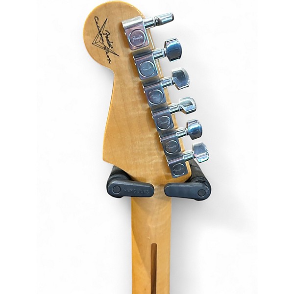 Used Fender Custom Shop Classic Player Stratocaster 3 Tone Sunburst Solid Body Electric Guitar