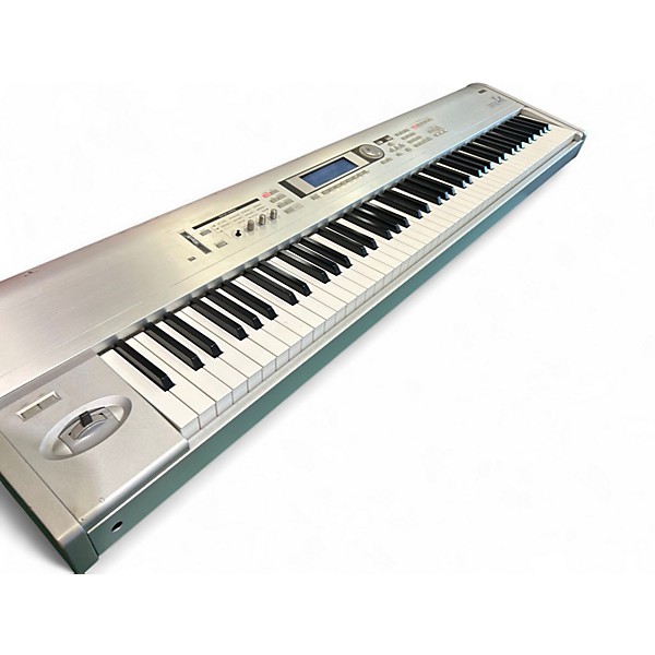 Used KORG Triton Le 88 Key Keyboard Workstation