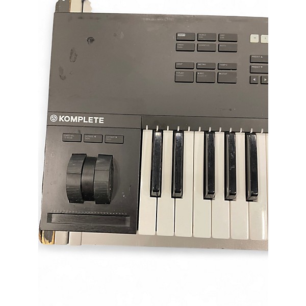Used Native Instruments Komplete Kontrol S49 MK2 MIDI Controller