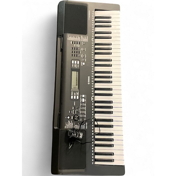 Used Yamaha PSRE463 61 key Portable Keyboard
