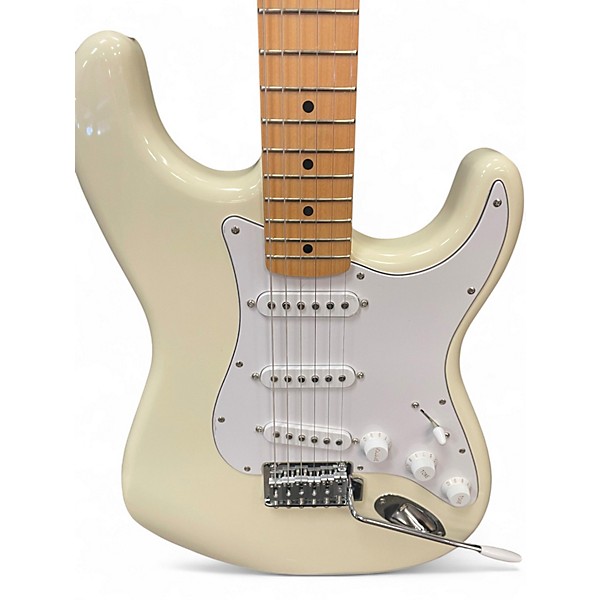 Used Fender Standard Stratocaster White Solid Body Electric Guitar