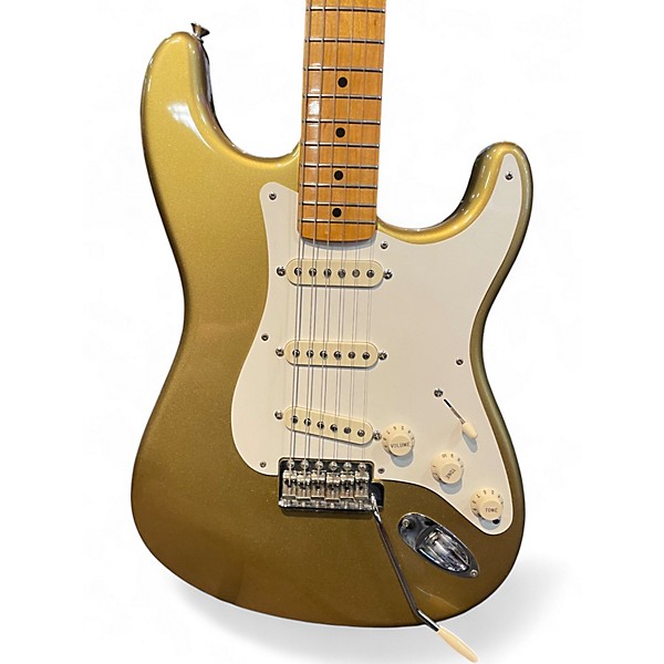 Used Fender 1957 Reissue Stratocaster Gold Solid Body Electric Guitar