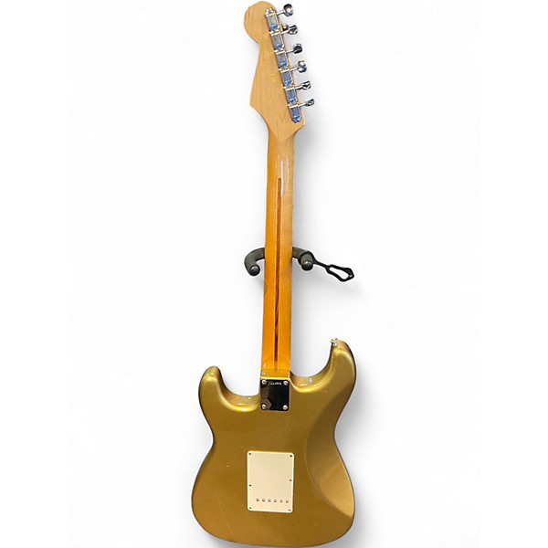 Used Fender 1957 Reissue Stratocaster Gold Solid Body Electric Guitar