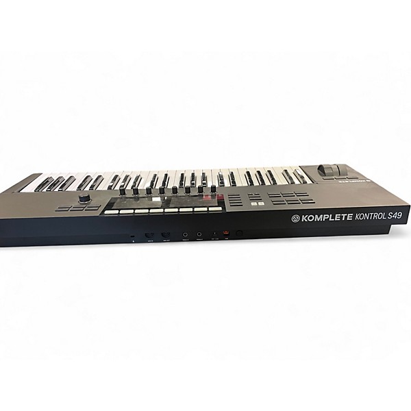 Used Novation LAUNCH KEY 25 MIDI Controller