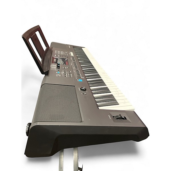Used Yamaha PSR-EW425