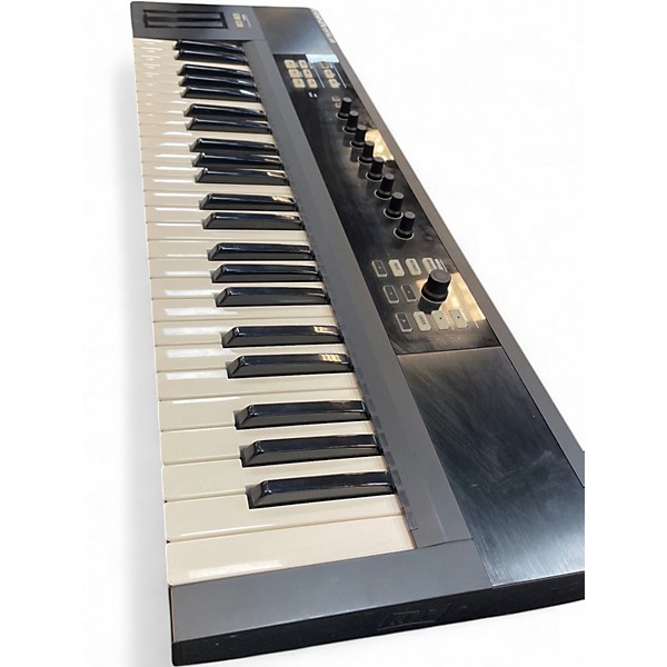 Used Native Instruments Komplete Kontrol S49 MK2 MIDI Controller