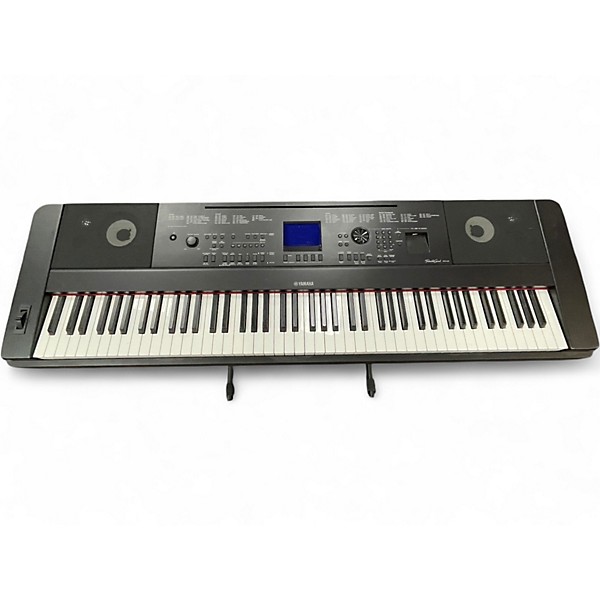 Used Yamaha DGX660 Portable Keyboard