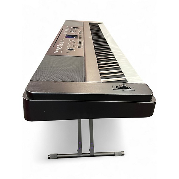 Used Yamaha DGX660 Portable Keyboard