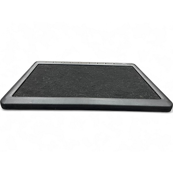 Used SKB PS8 Pedal Board