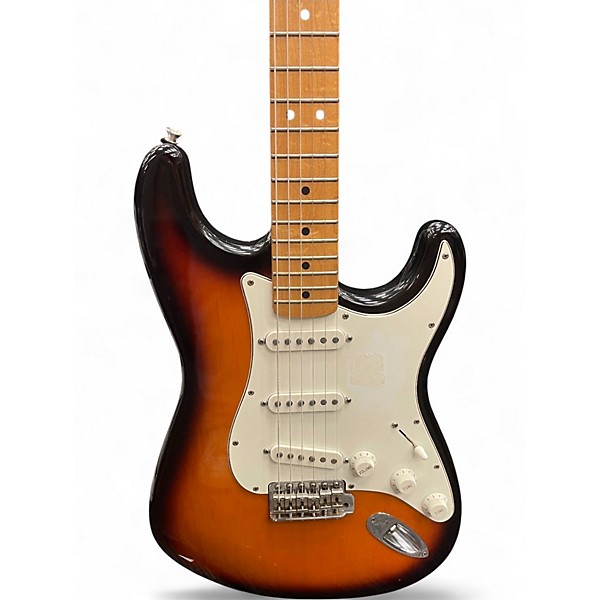 Used Fender California Series Stratocaster 2 Tone Sunburst Solid Body Electric Guitar