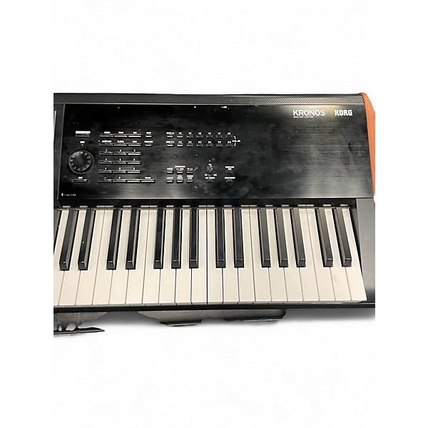 Used KORG Kronos 2 73 Key Keyboard Workstation