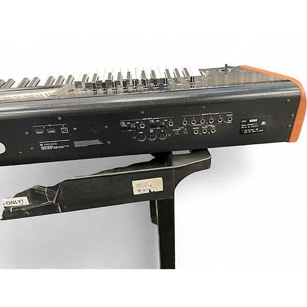 Used KORG Kronos 2 73 Key Keyboard Workstation