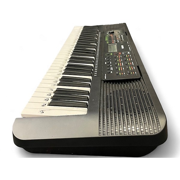 Used Yamaha PSRE283 Portable Keyboard