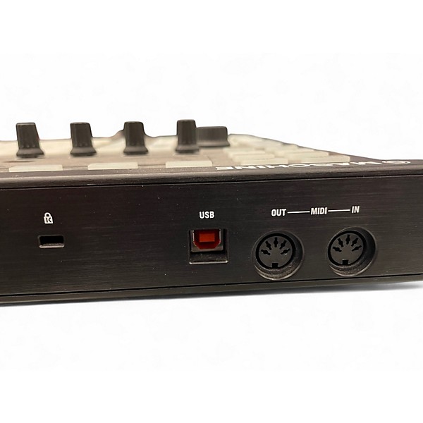 Used Native Instruments Maschine MKII MIDI Controller