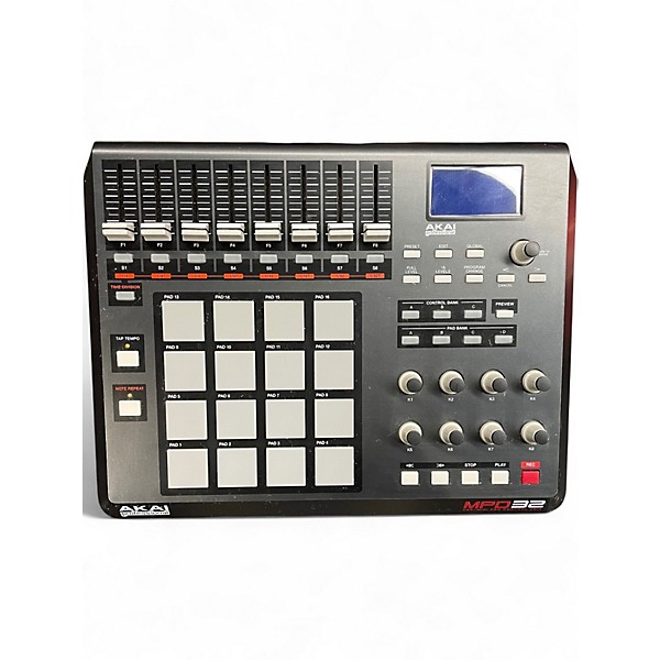 AKAI MPD32 MIDIコントローラー Used Akai Professional MPD32 MIDI Controller | Guitar Center