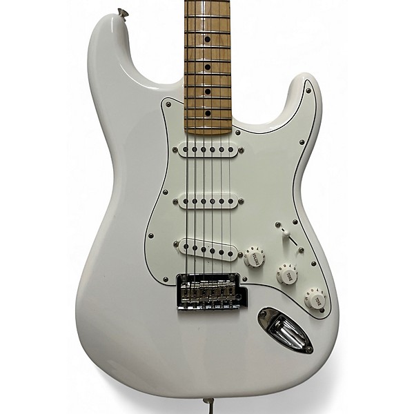 Used Fender Modern Player Stratocaster HSS Alpine White Solid Body Electric Guitar