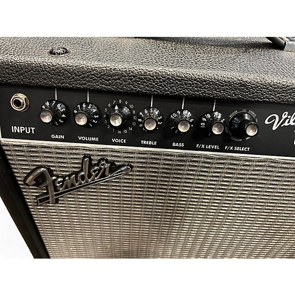 Used Fender Vibro Champ XD 5W 1X8 Guitar Combo Amp
