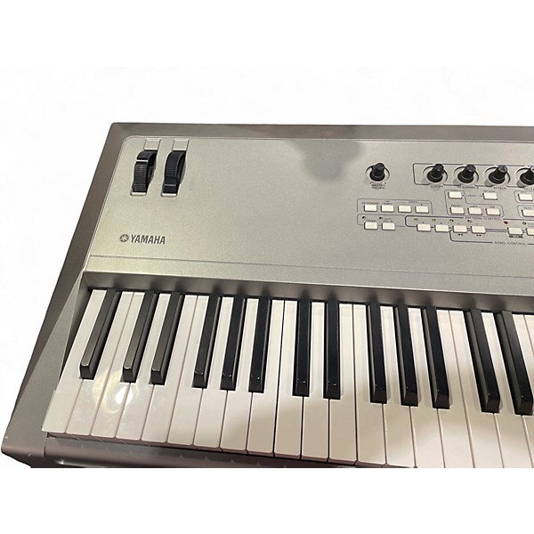 Used Yamaha MM8 88 Key Synthesizer