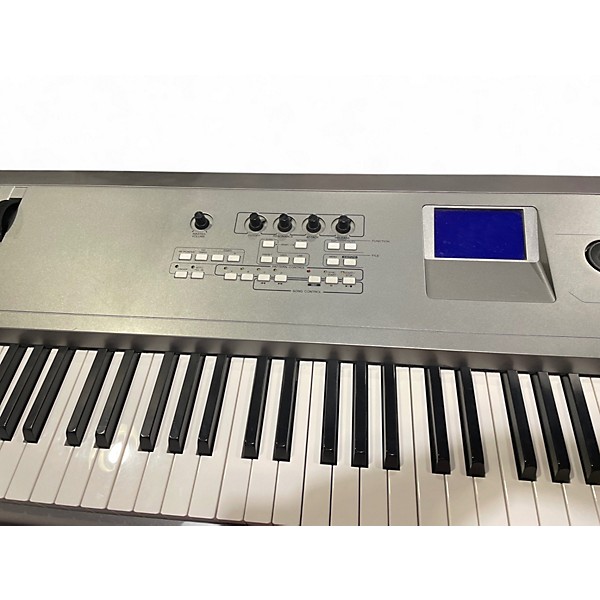 Used Yamaha MM8 88 Key Synthesizer