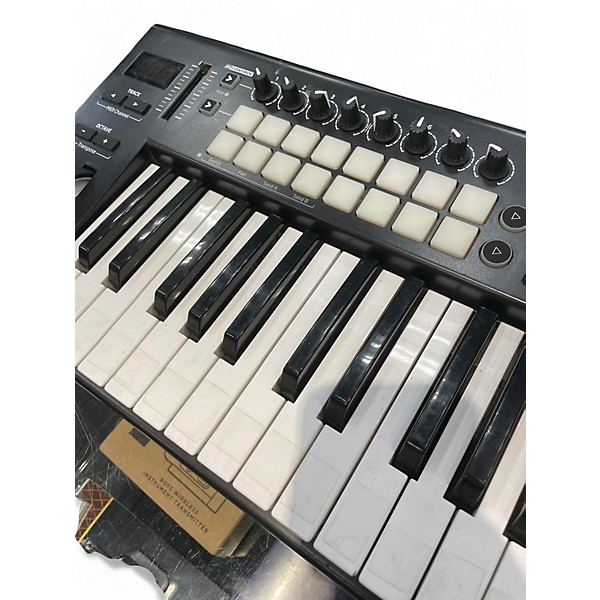 Used Novation Launchkey 25 Key MIDI Controller