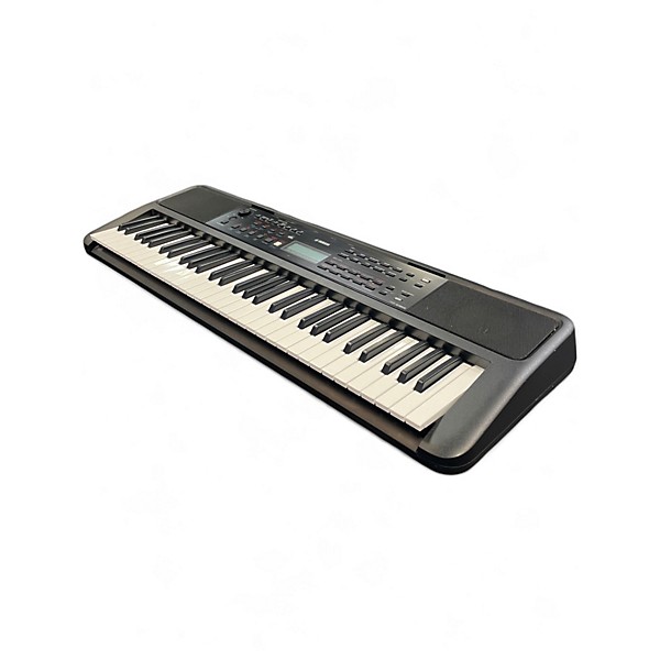 Used Yamaha PSRE383 Arranger Keyboard