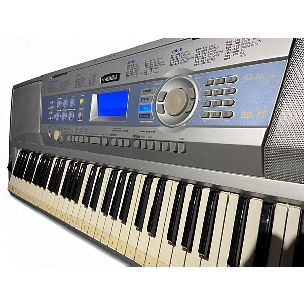 Used Yamaha DGX200 Keyboard Workstation