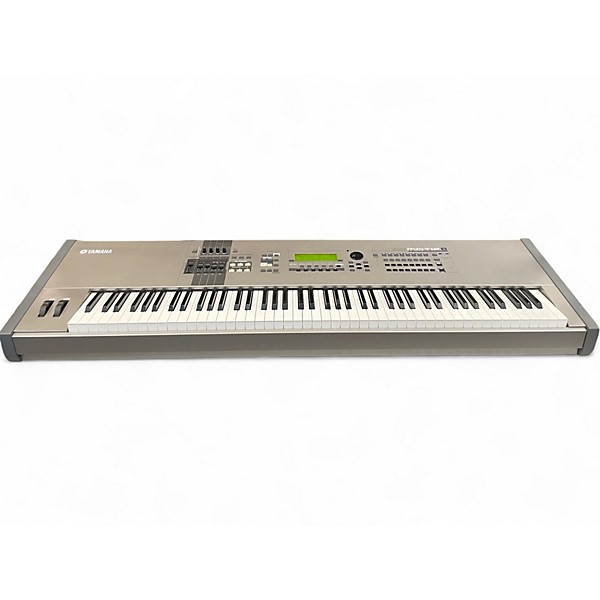 Used 2000s Yamaha Motif 8 88 Key Keyboard Workstation