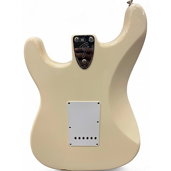 Used Fender Classic Series '70s Stratocaster Olympic White Solid Body Electric Guitar